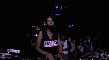 Photo of set DJ Minx.