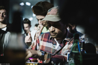 Photo of set Samiyam.