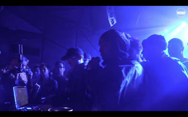 Photo of set Jorrdee.