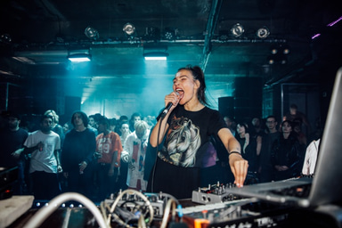 Photo of set Aïsha Devi.