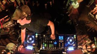 Photo of set Cezar Dantas.