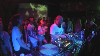 Photo of set Huxley.