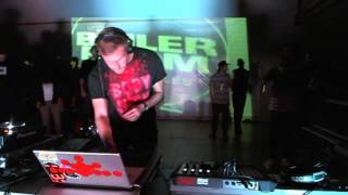 Photo of set Floyd Campbell.