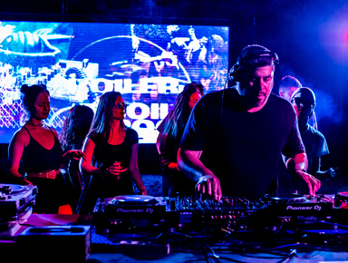 Photo of set Freak G.