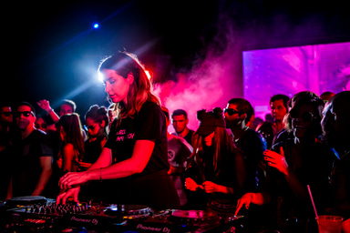 Photo of set La Fleur.