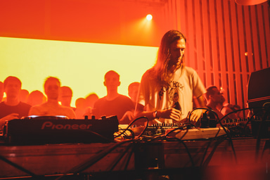 Photo of set DMX Krew.