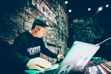 Photo of set Neil Landstrumm.