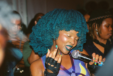 Photo of set Moonchild Sannely.