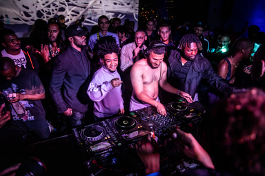 Photo of set Surreal Sessions.