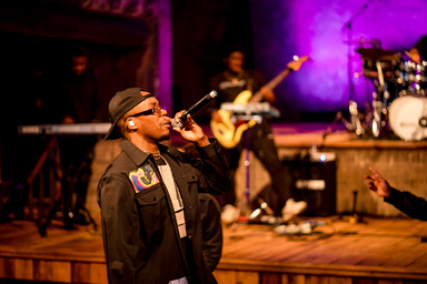 Photo of set Che Lingo ft. Kojey Radical.