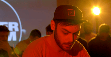 Photo of set Jon 1st.