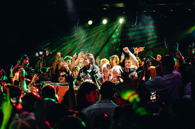 Photo of set Caitlin Medcalf.