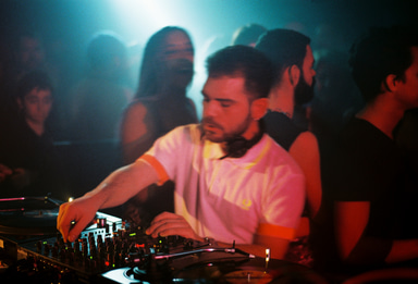 Photo of set Cadency.