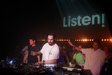 Photo of set Lipelis.