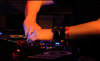 Photo of set Addison Groove.