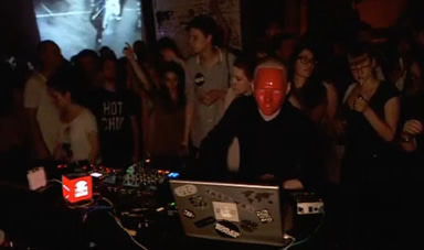 Photo of set Redshape.