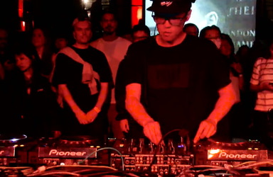 Photo of set Billy Starman.