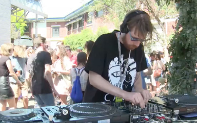 Photo of set Noise In My Head.