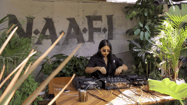 Photo of set Tayhana.