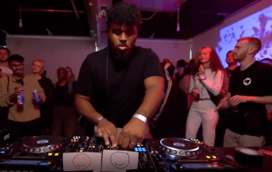 Photo of set Mr Mitch.