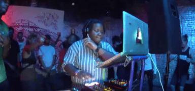 Photo of set Boston Chery.