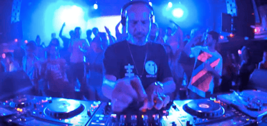 Photo of set DJ Fra.