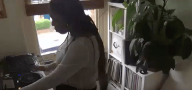 Photo of set OK Williams.