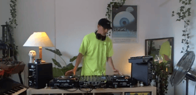 Photo of set Ross From Friends.