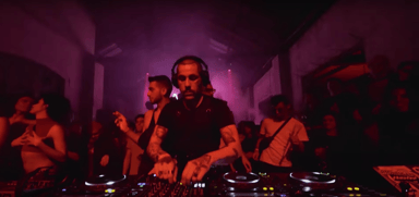 Photo of set Latex Lucifer.