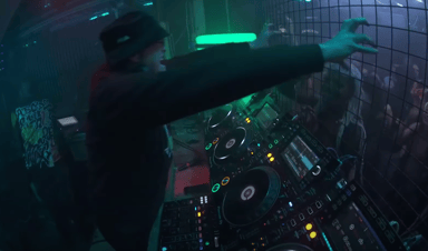 Photo of set Bunter w/ Shockin B.