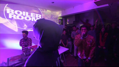 Photo of set The Underachievers.