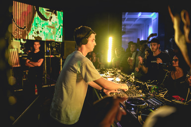 Photo of set Kornél Kovács.