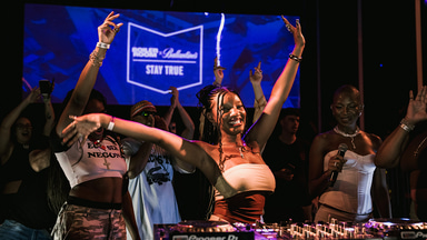 Photo of set Afreekassia.