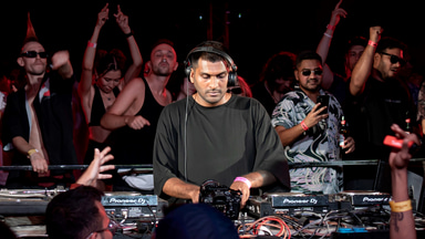 Photo of set Akshay Mathker.