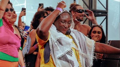 Photo of set Ayebatonye.