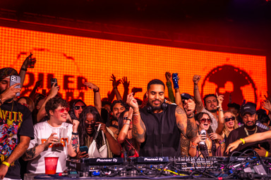 Photo of set Troyboi.