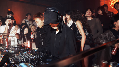 Photo of set Chanyoung.