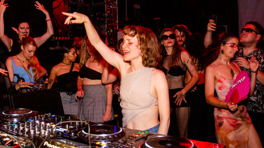 Photo of set Clara!.