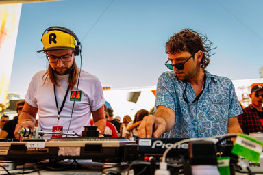 Photo of set Daydreams.