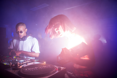 Photo of set Eartheater.