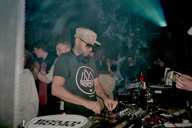 Photo of set Nightmares on Wax.