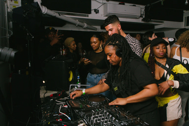 Photo of set Jordss.