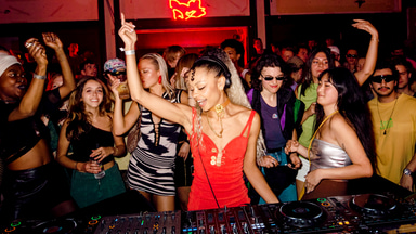 Photo of set Lúcia Lu.