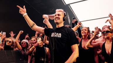 Photo of set Marlon Hoffstadt.