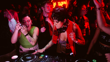 Photo of set Mixtress.