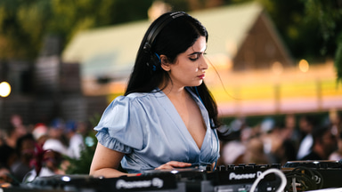 Photo of set Paramida.