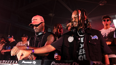 Photo of set The Saunderson Brothers.