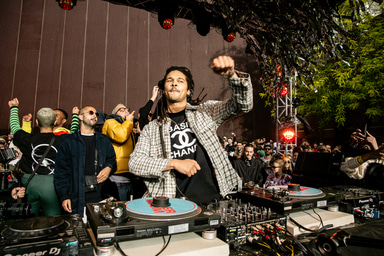 Photo of set Bradley Zero.