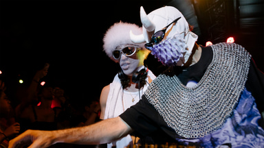 Photo of set Two Shell.