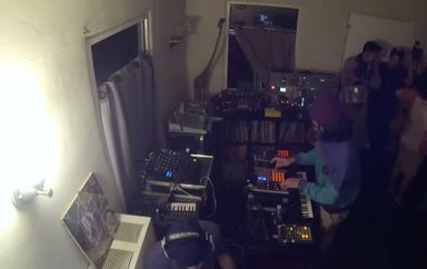 Photo of set Pink Siifu (ft. MNDSGN).